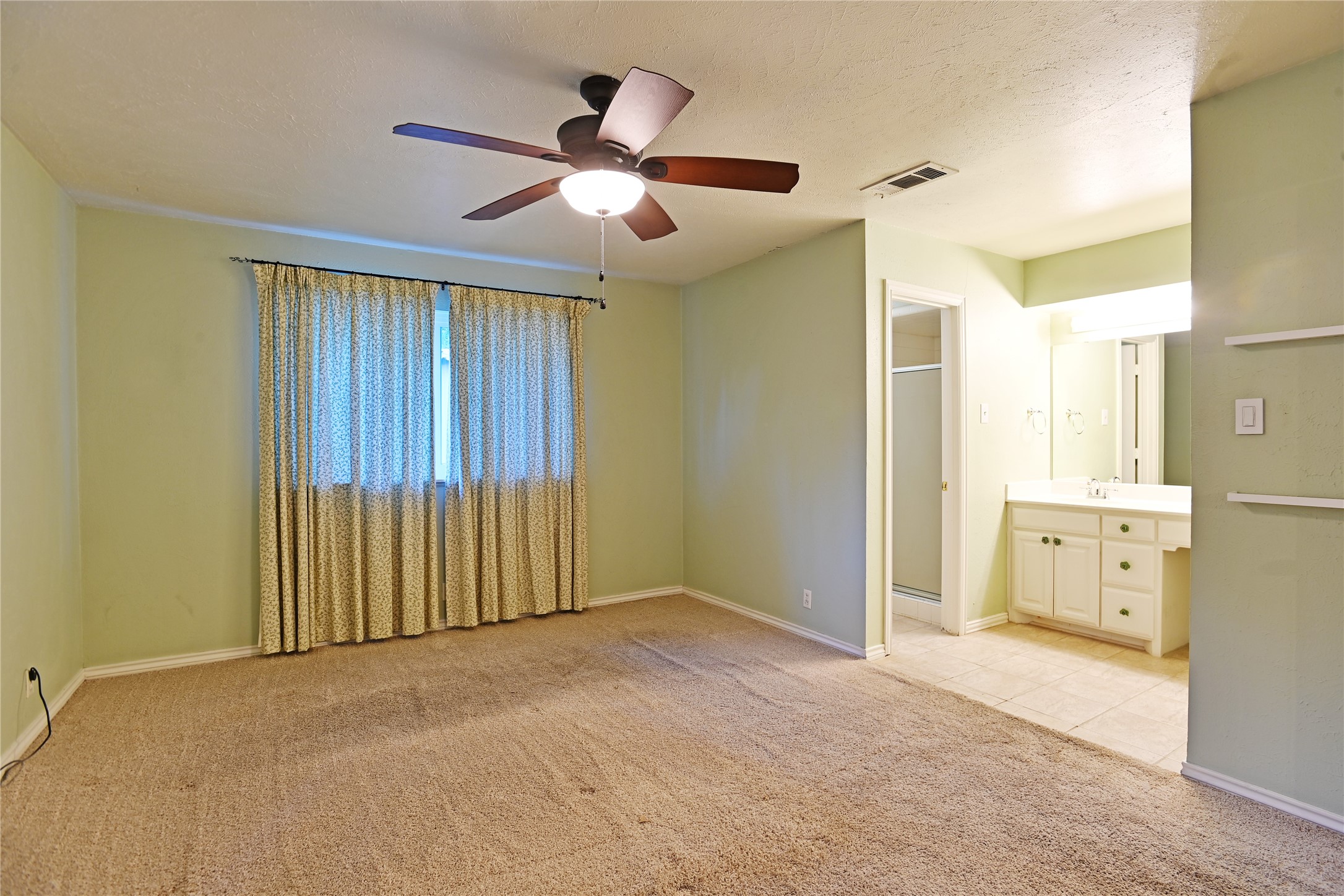 1416 E Windsor Drive Denton TX 76209
