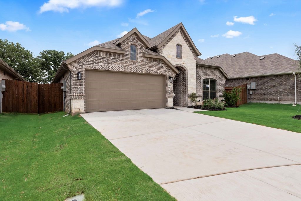 2028 Caicos Road Granbury TX 76049
