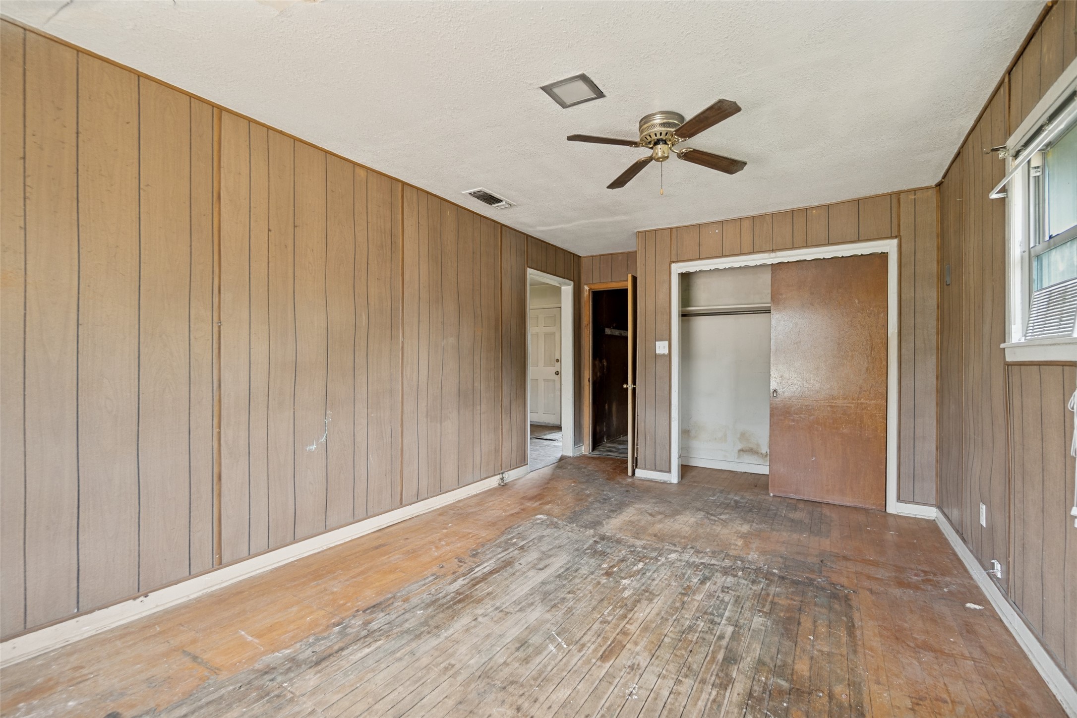 1112 E Ann Arbor Avenue Dallas TX 75216