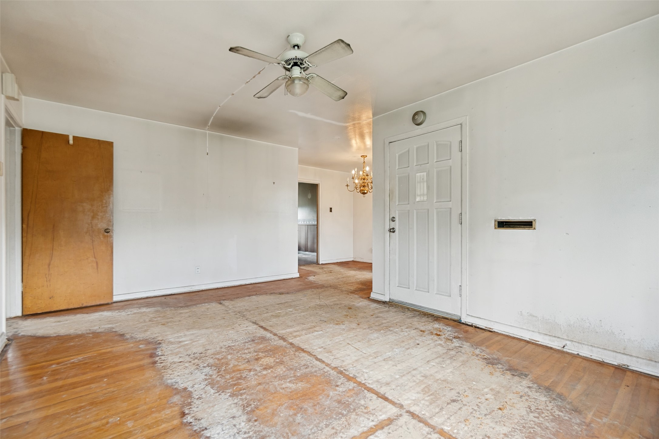 1112 E Ann Arbor Avenue Dallas TX 75216