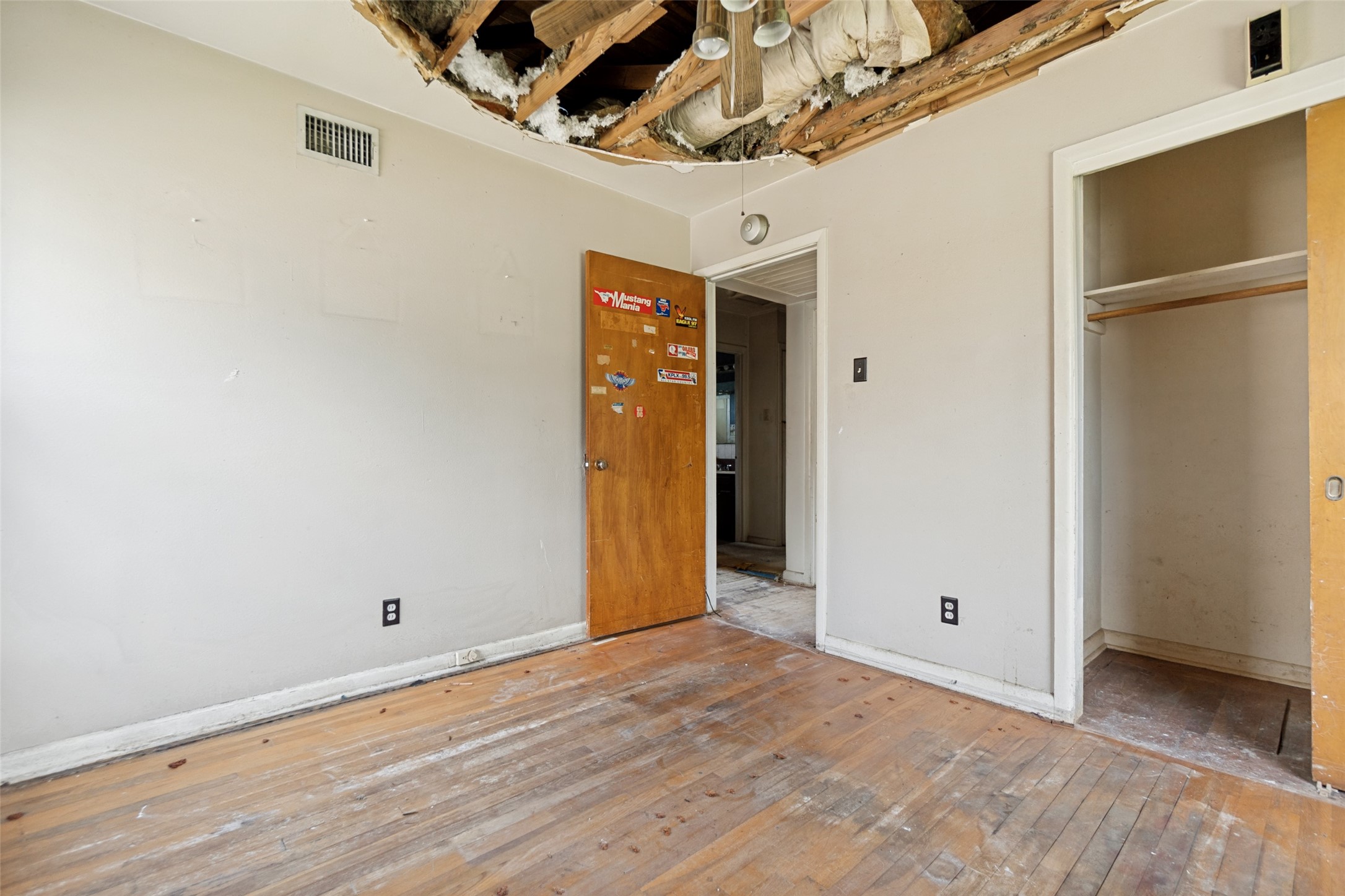1112 E Ann Arbor Avenue Dallas TX 75216