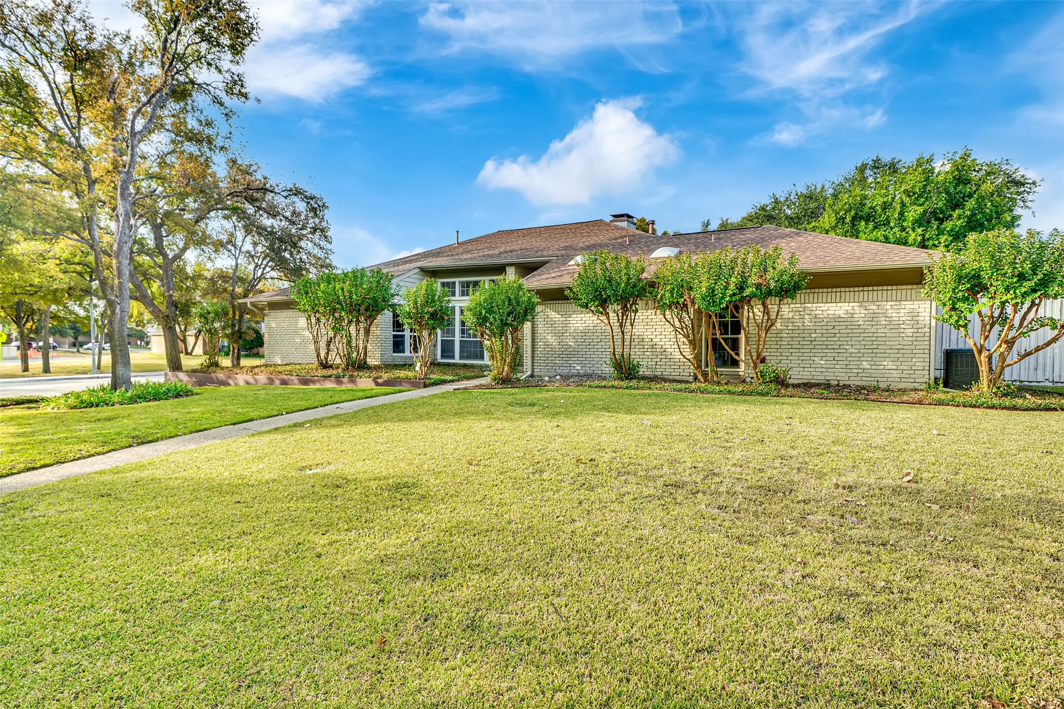 12401 Pleasant Valley Drive Dallas TX 75243