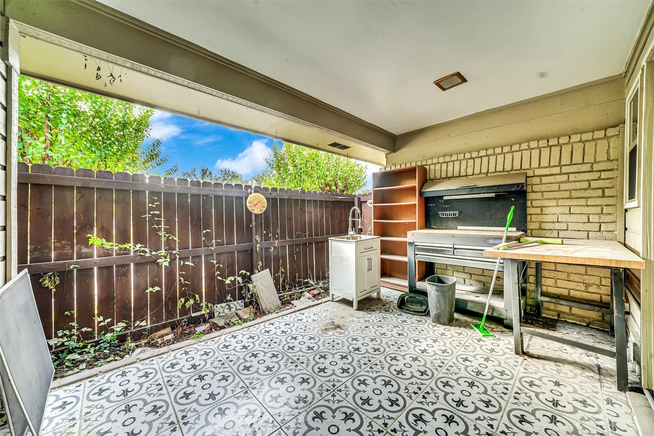 12401 Pleasant Valley Drive Dallas TX 75243