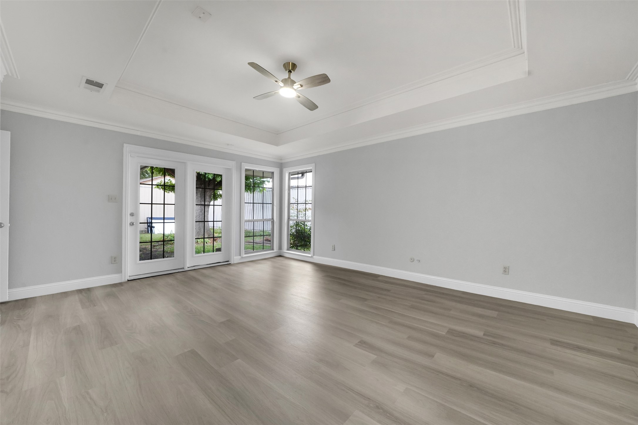 12401 Pleasant Valley Drive Dallas TX 75243