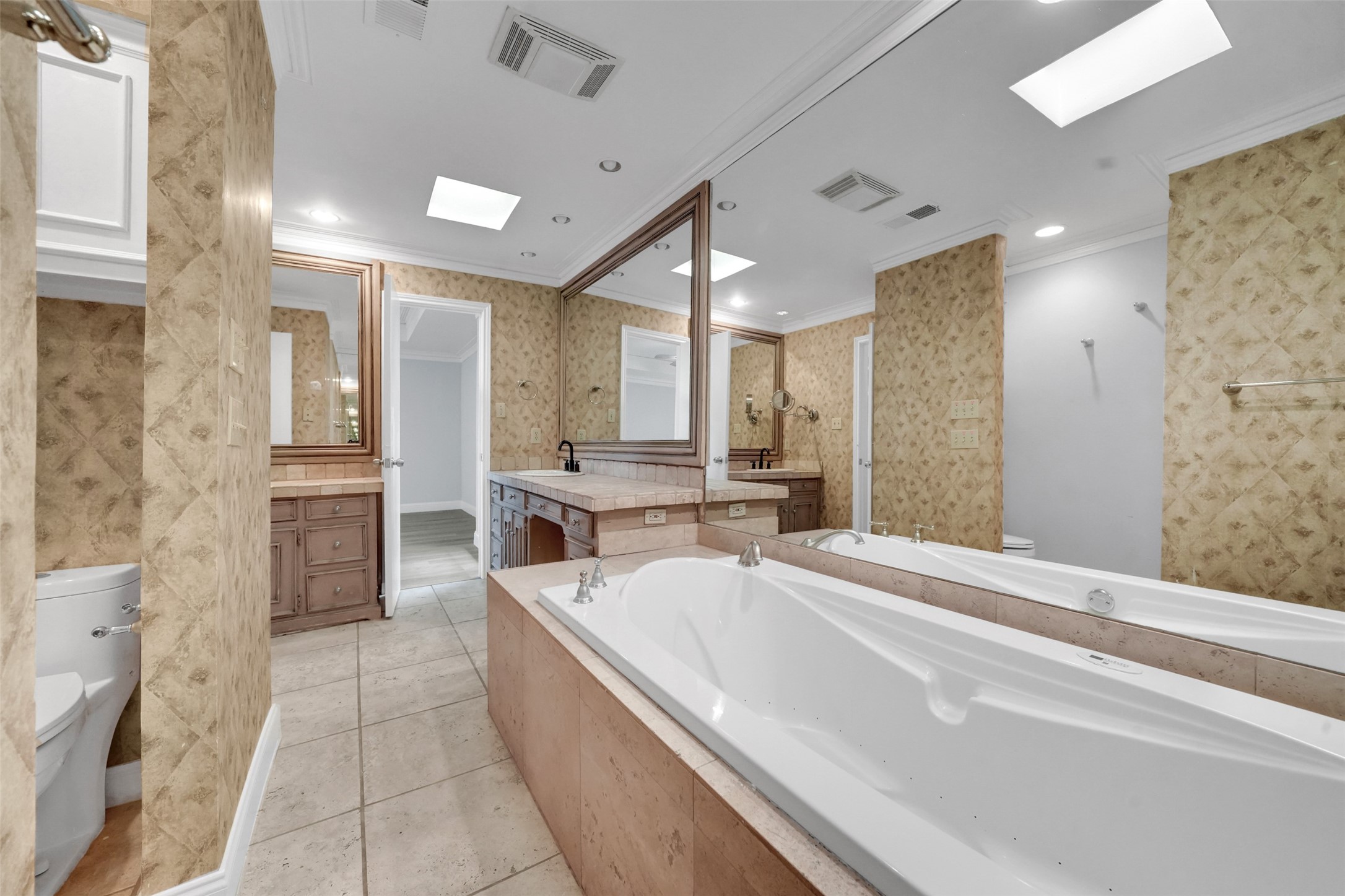 12401 Pleasant Valley Drive Dallas TX 75243