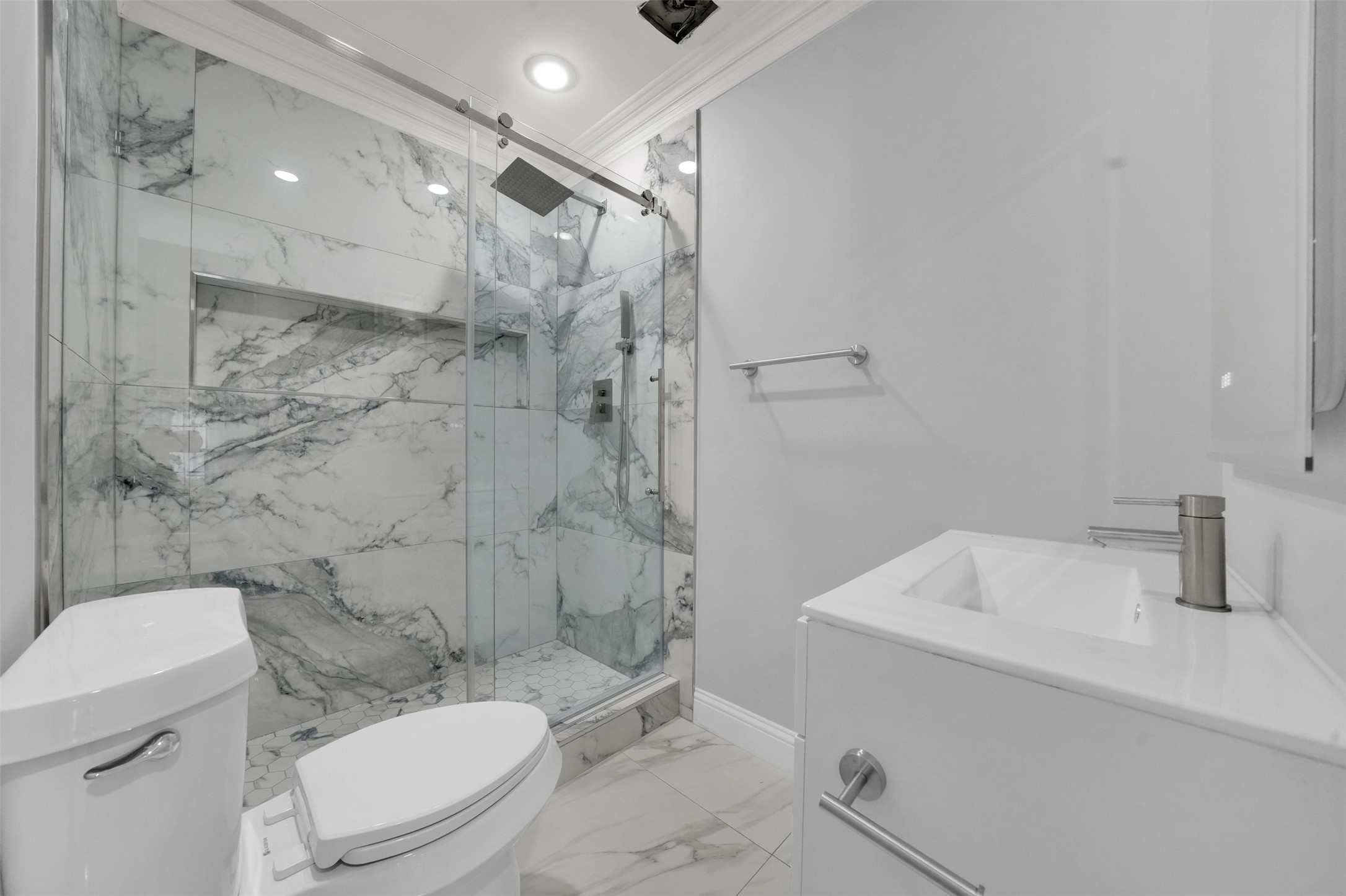 12401 Pleasant Valley Drive Dallas TX 75243