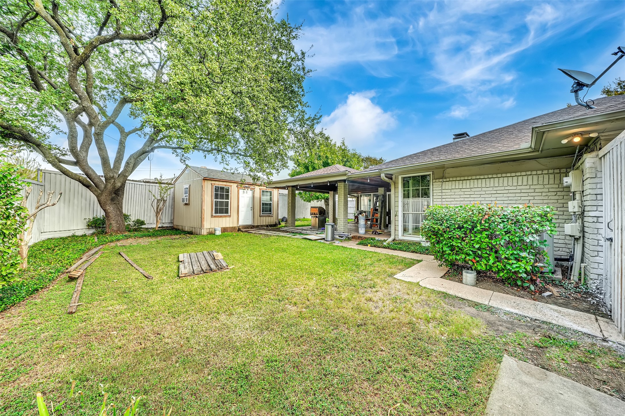 12401 Pleasant Valley Drive Dallas TX 75243