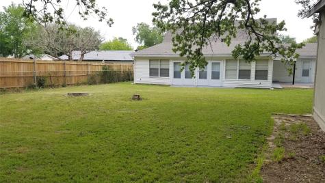 758 Briarwood Lane Hurst TX 76053