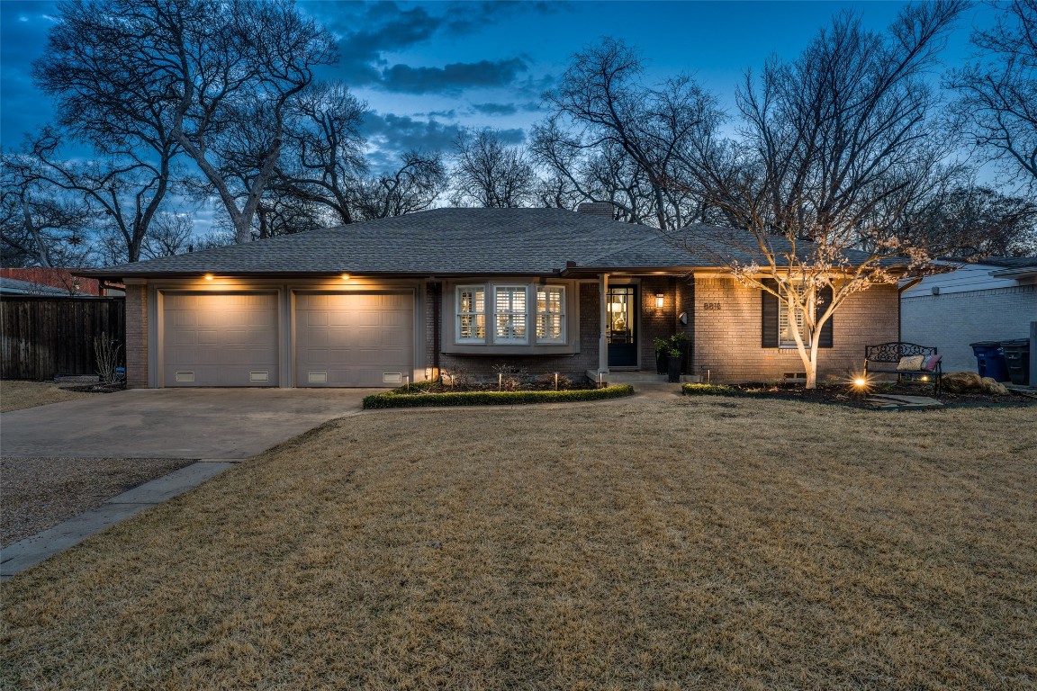 8818 Lakemont Drive Dallas TX 75209