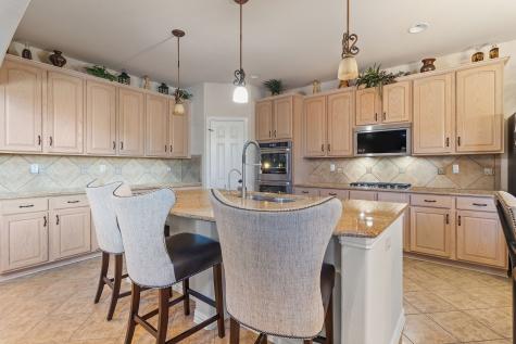 2228 Condor Street Grand Prairie TX 75052