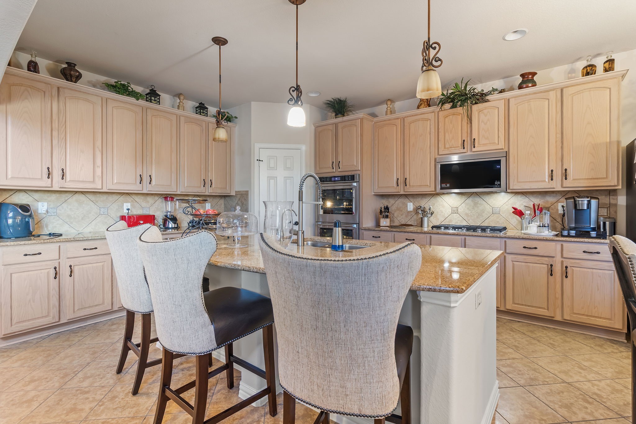 2228 Condor Street Grand Prairie TX 75052