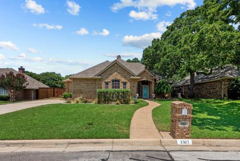 3307 Tiverton Court Arlington TX 76001
