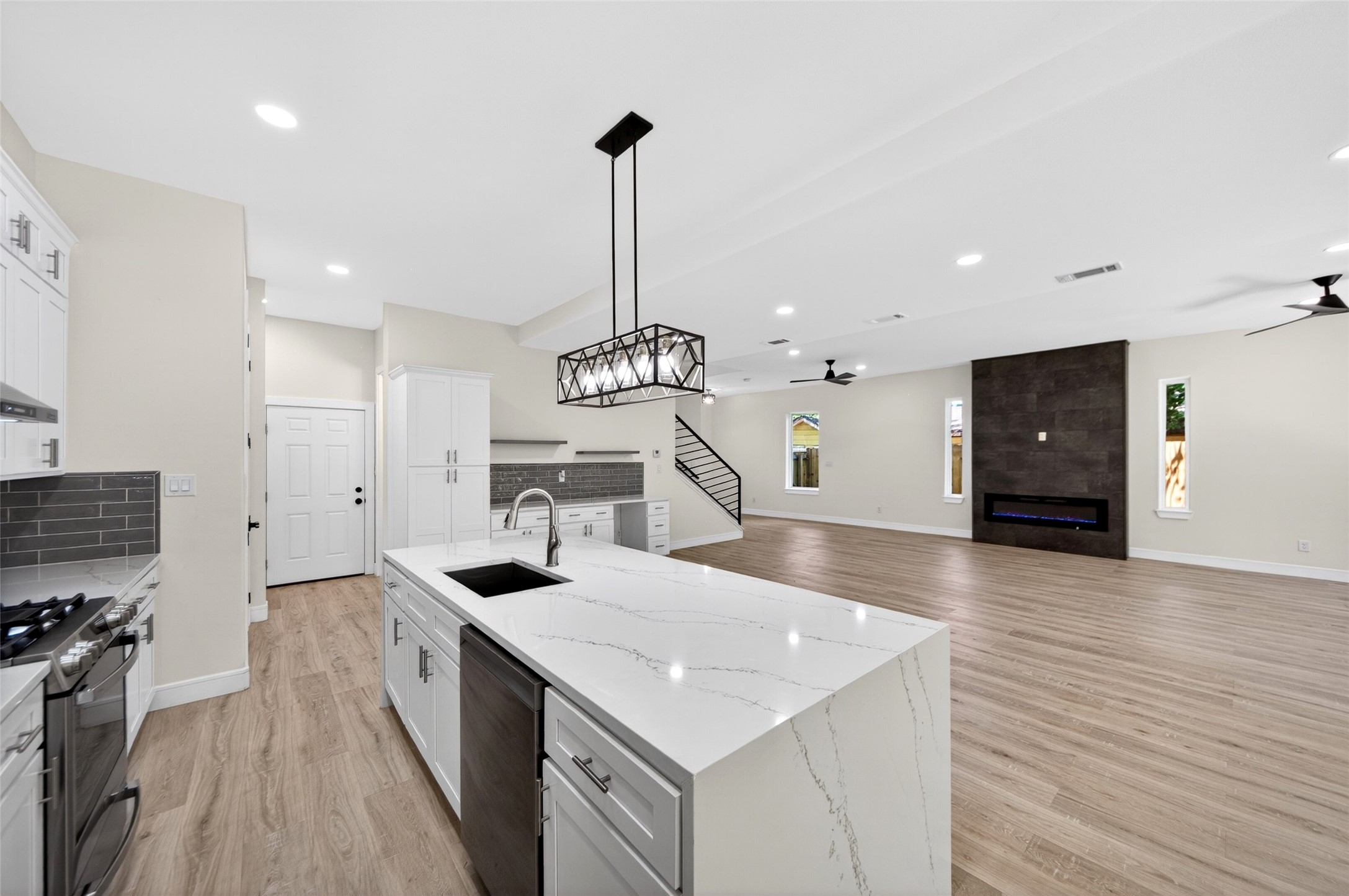 4128 Pluto Street Dallas TX 75212