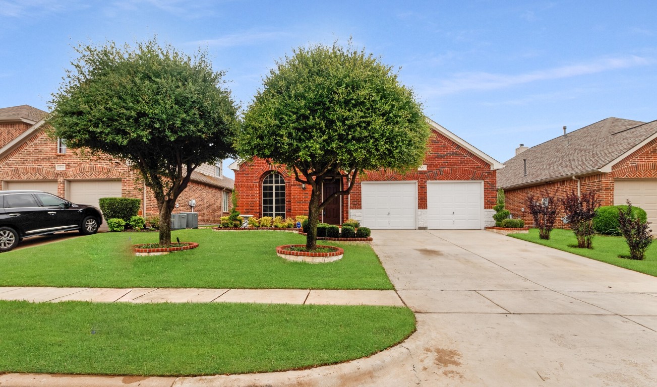 7048 Northstar Drive Grand Prairie TX 75054