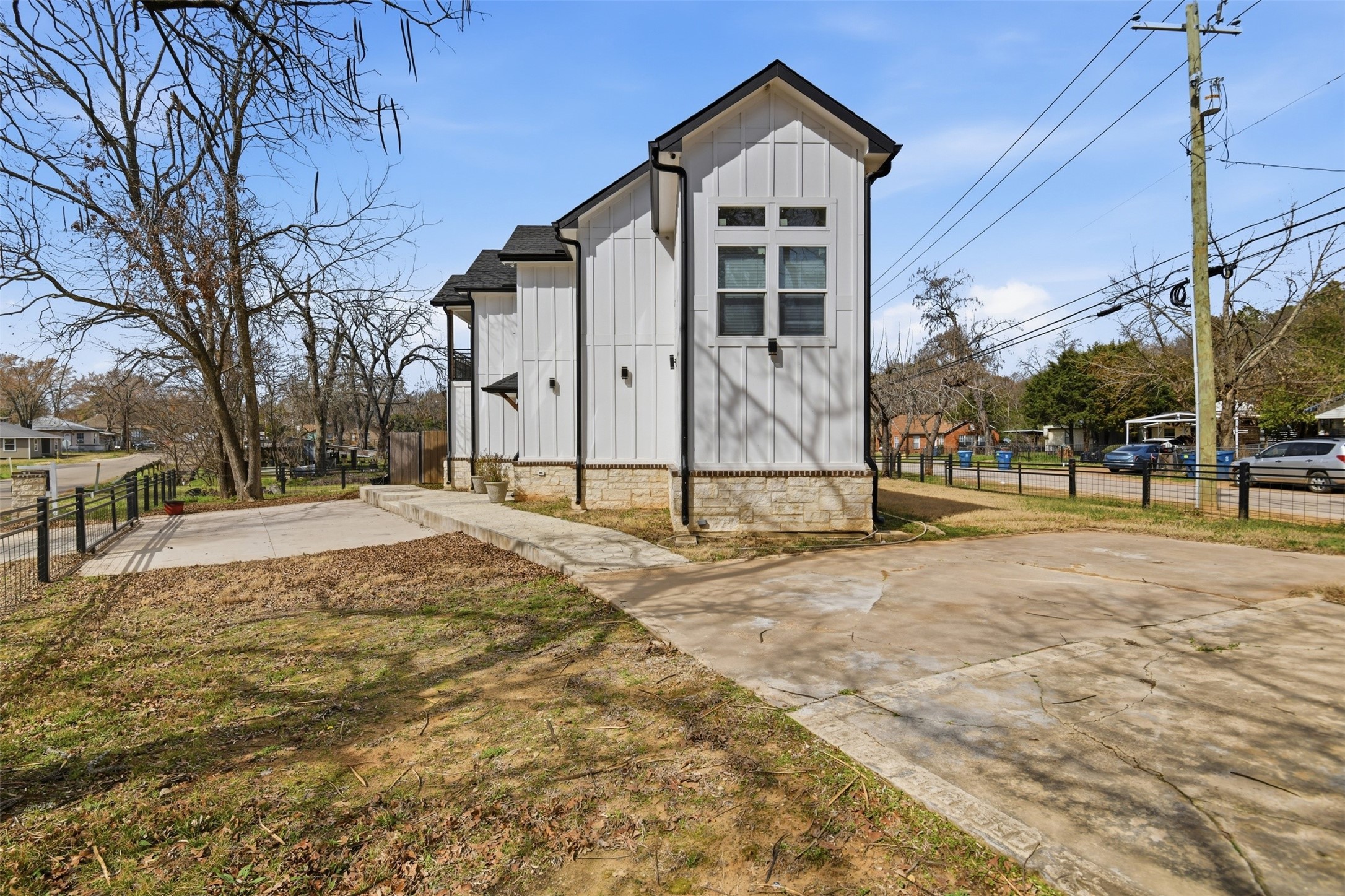 521 York Street Athens TX 75751
