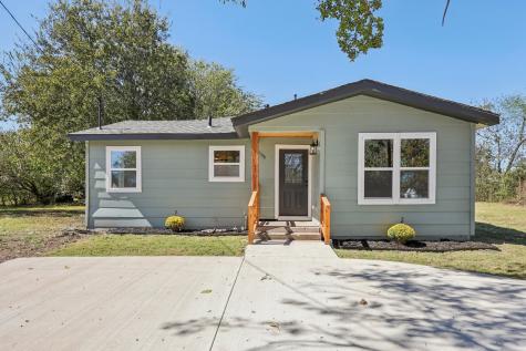 1108 S Medora Street Terrell TX 75160