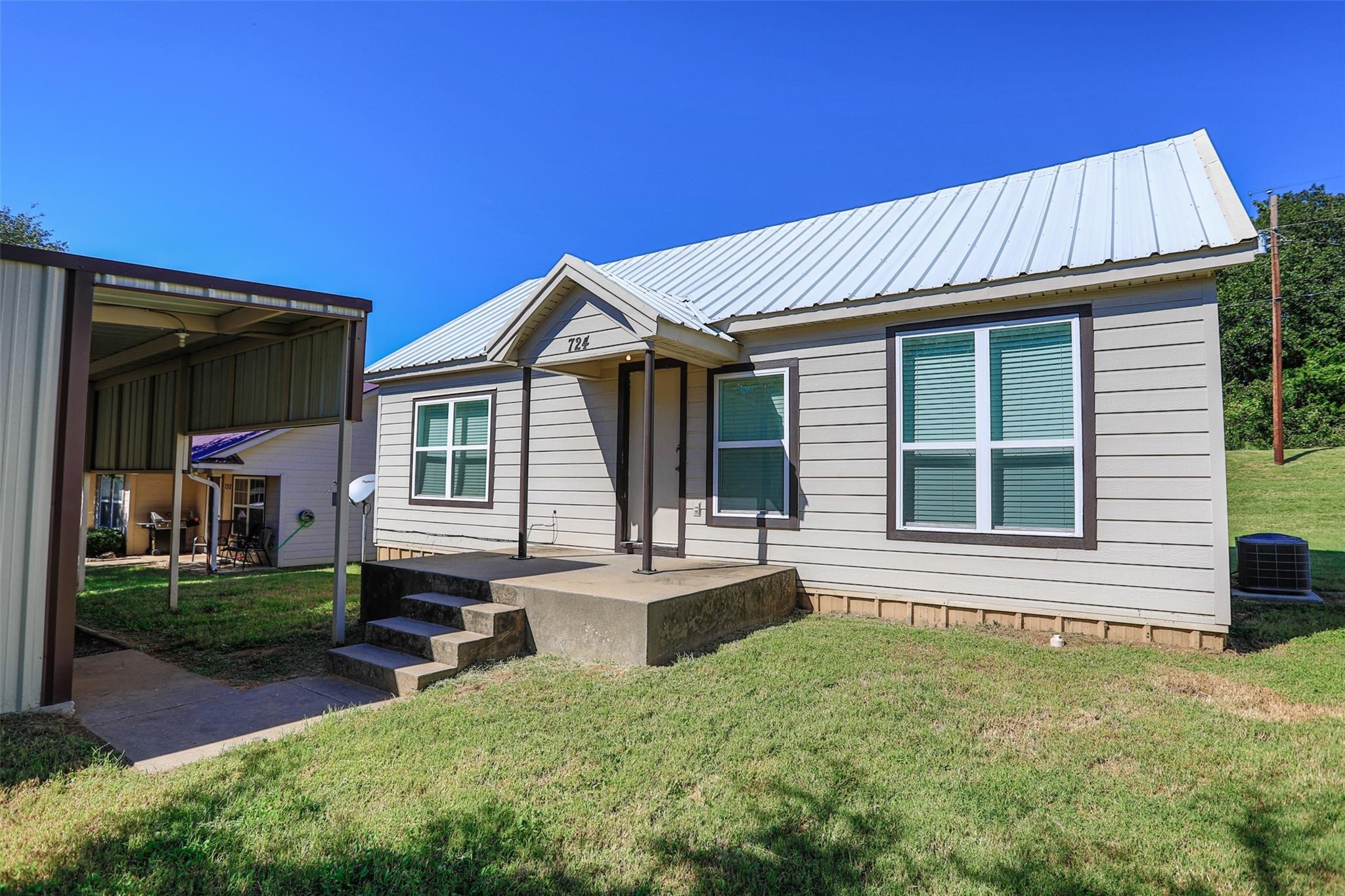 724 Rocky Ridge Flatts Road Oak Ridge TX 76240