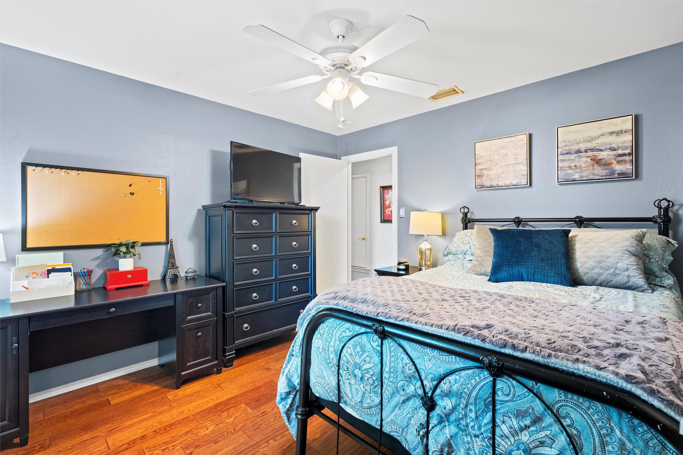 605 Hinsdale Drive Arlington TX 76006