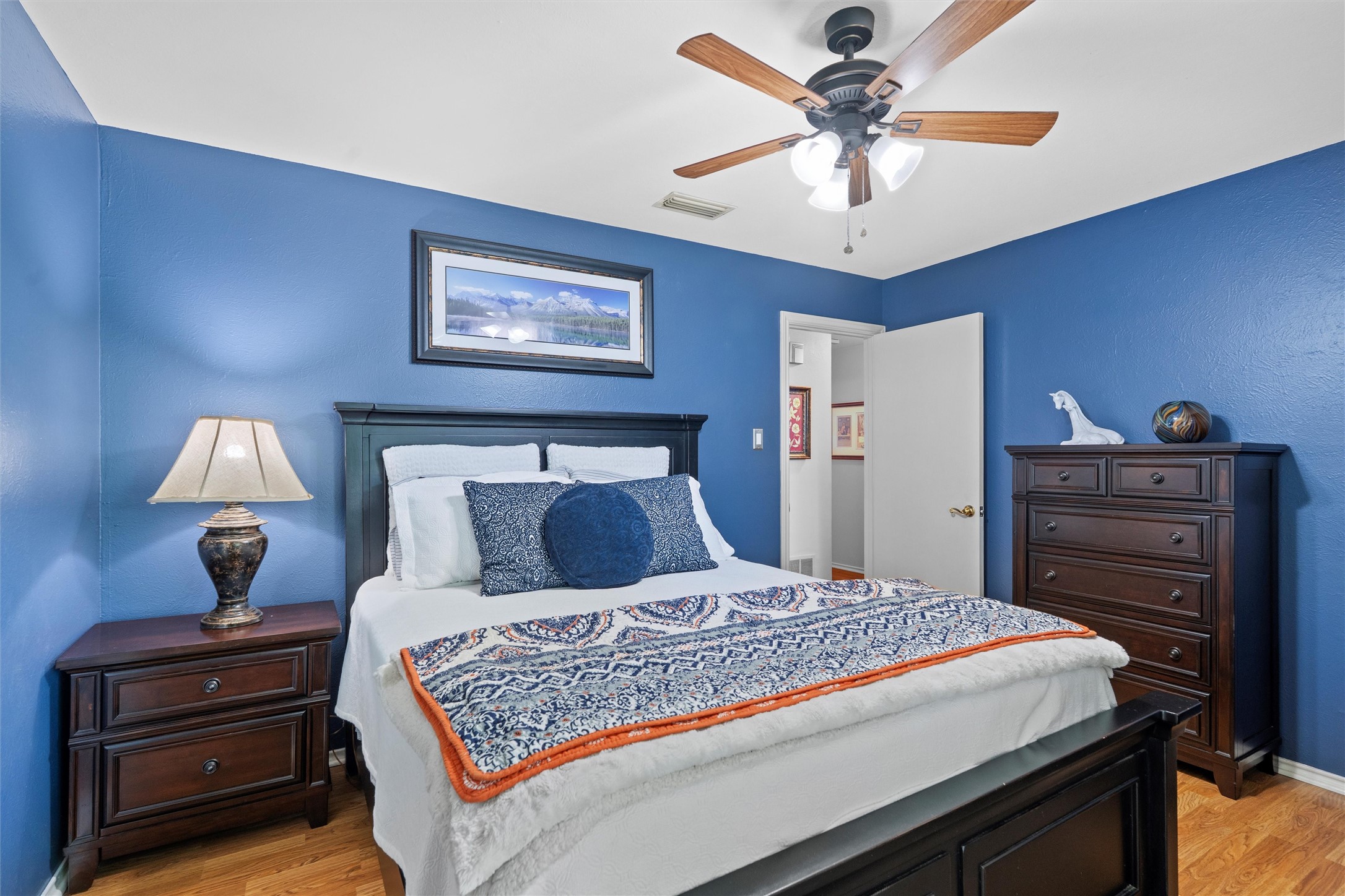 605 Hinsdale Drive Arlington TX 76006