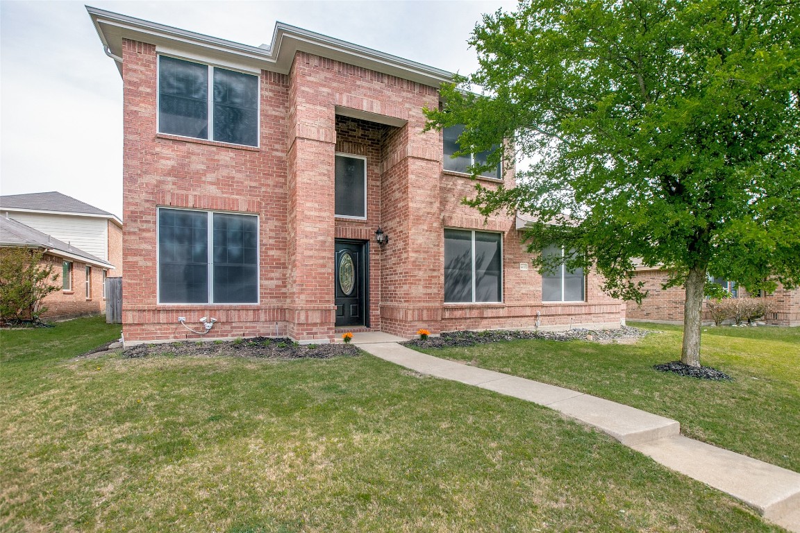 1977 Newport Drive Lancaster TX 75146