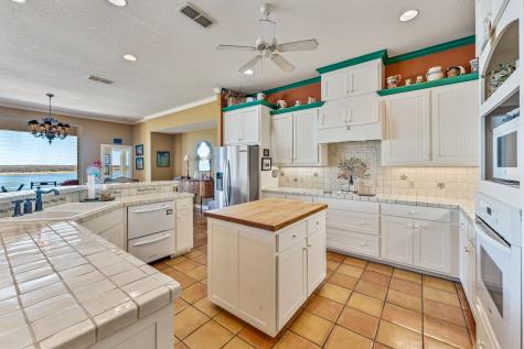 4204 Bluff View Drive Granbury TX 76048