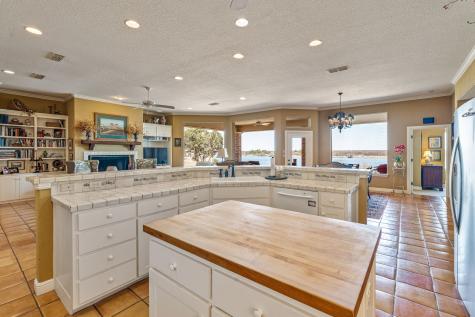 4204 Bluff View Drive Granbury TX 76048
