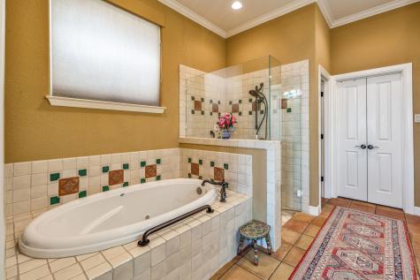 4204 Bluff View Drive Granbury TX 76048