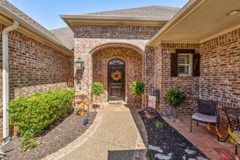 4204 Bluff View Drive Granbury TX 76048