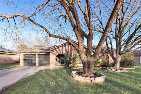 1112 Monterrey Street Bedford TX 76022
