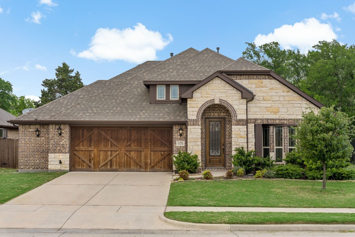 929 E Oak Street Wylie TX 75098