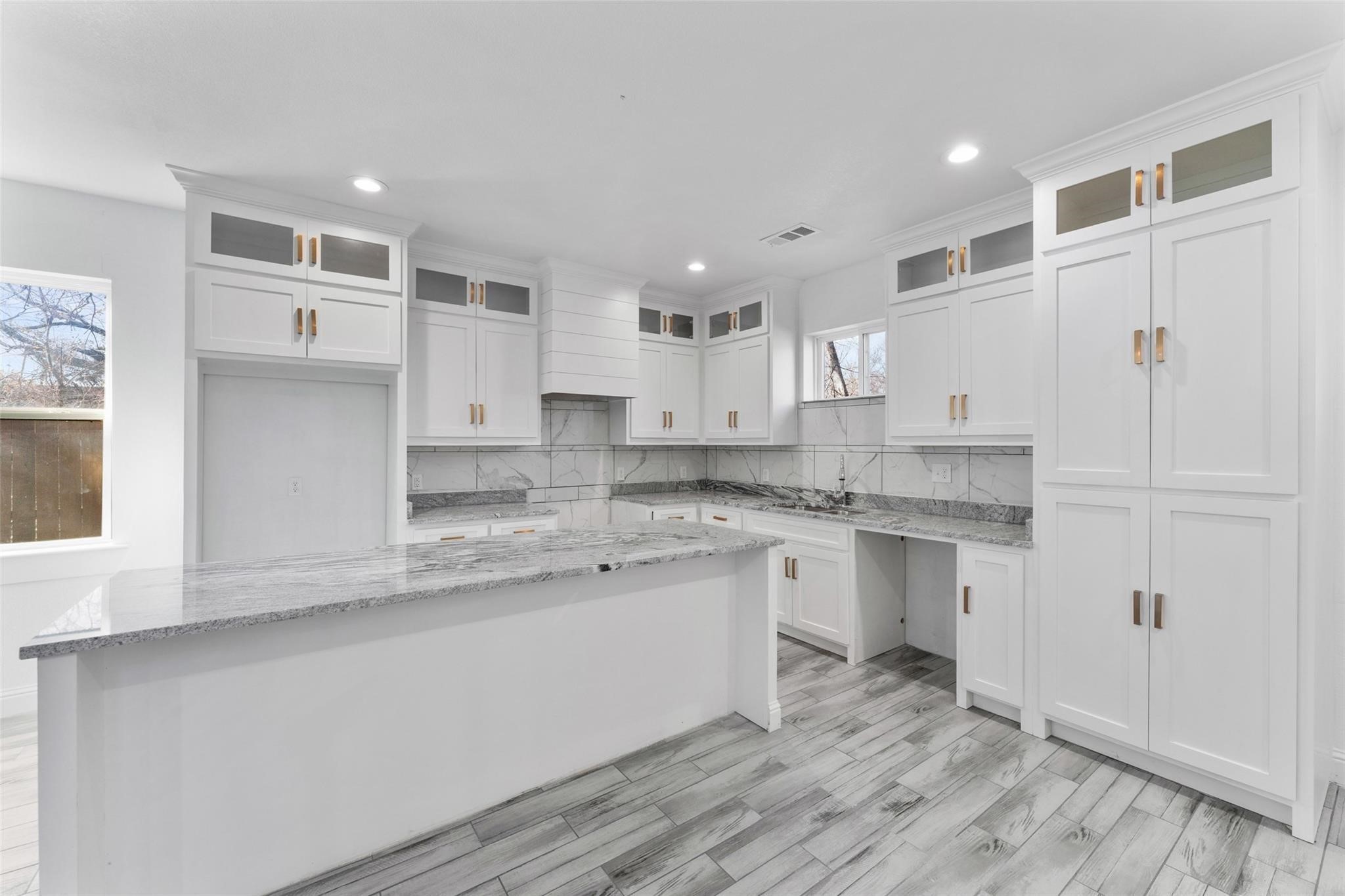 2211 E Ann Arbor Avenue Dallas TX 75216