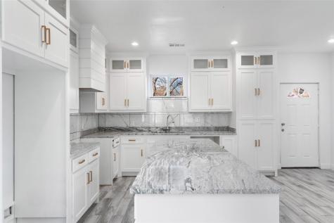 2211 E Ann Arbor Avenue Dallas TX 75216