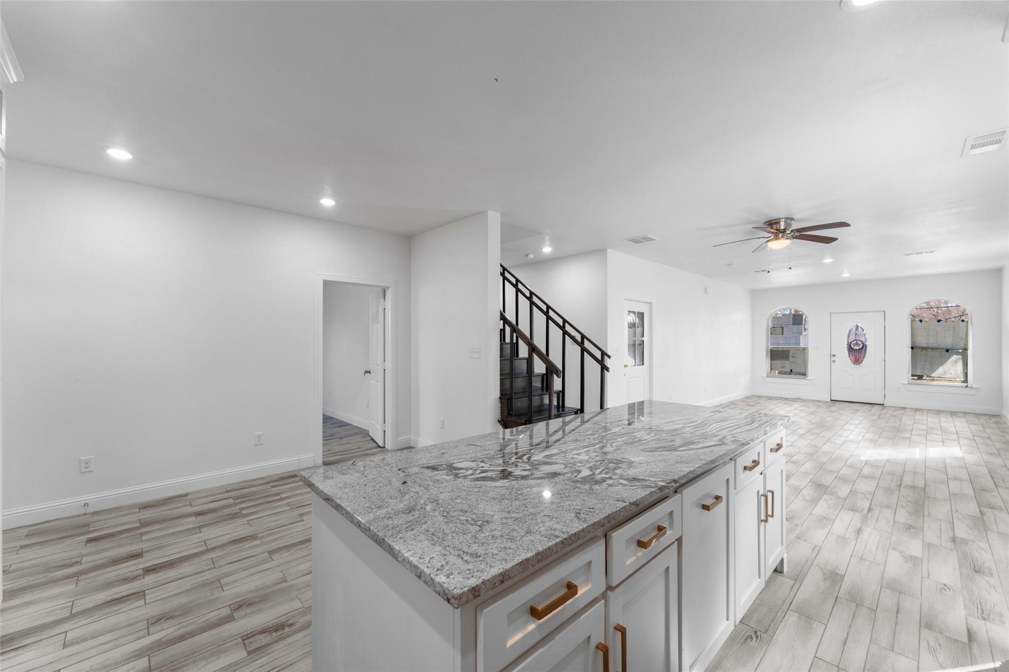 2211 E Ann Arbor Avenue Dallas TX 75216