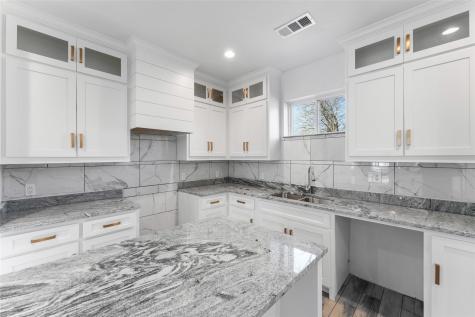 2211 E Ann Arbor Avenue Dallas TX 75216