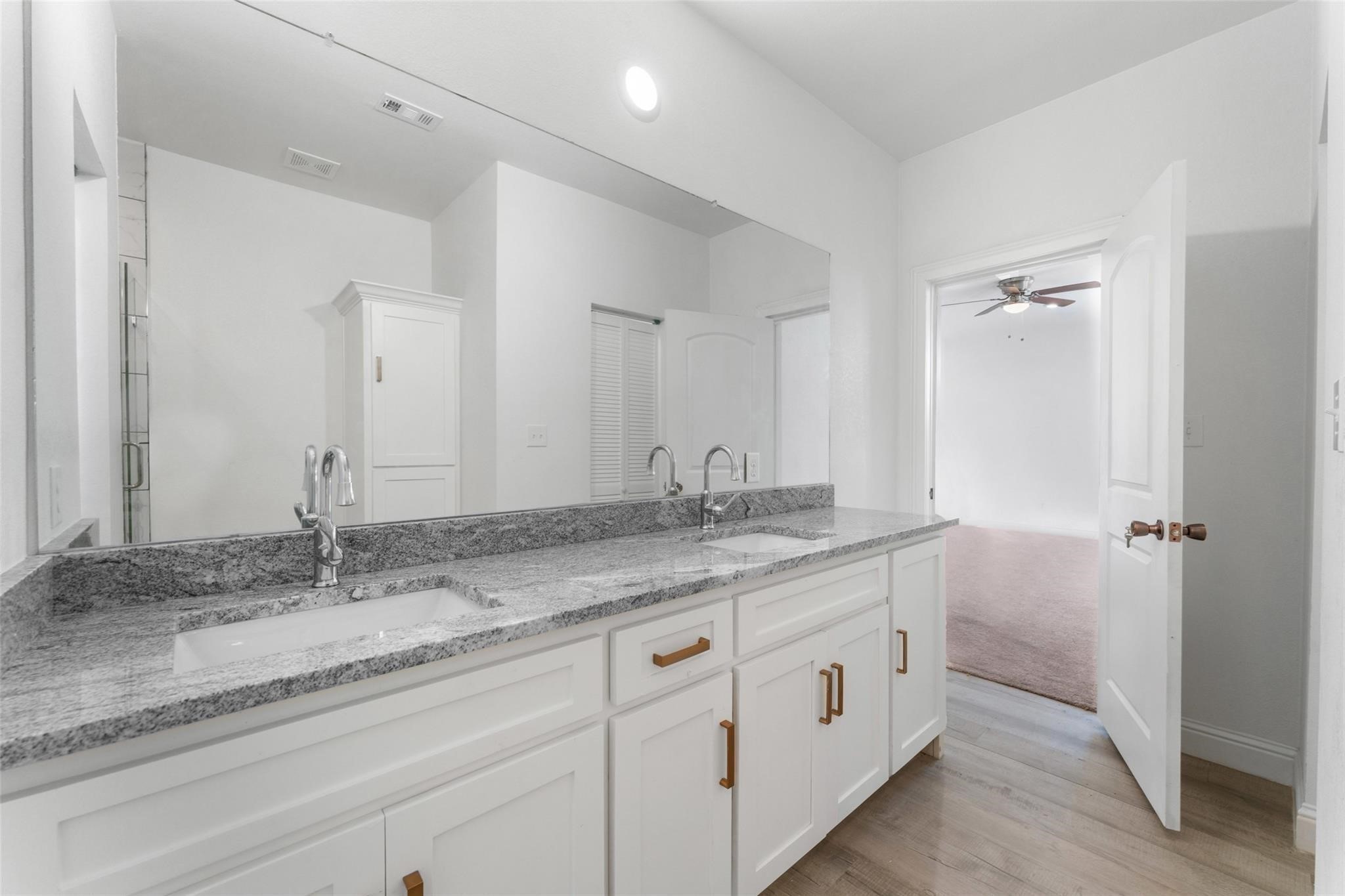 2211 E Ann Arbor Avenue Dallas TX 75216