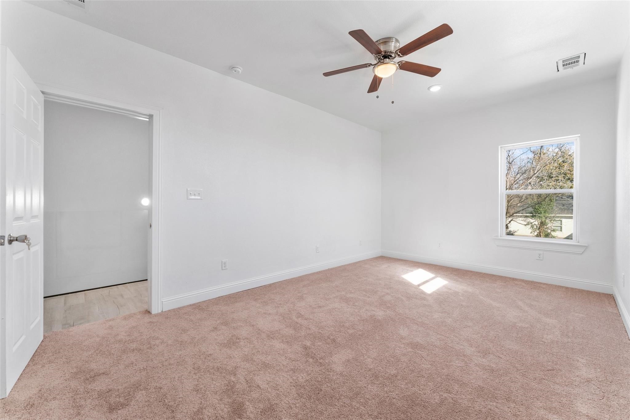 2211 E Ann Arbor Avenue Dallas TX 75216