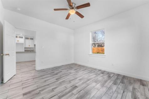 2211 E Ann Arbor Avenue Dallas TX 75216