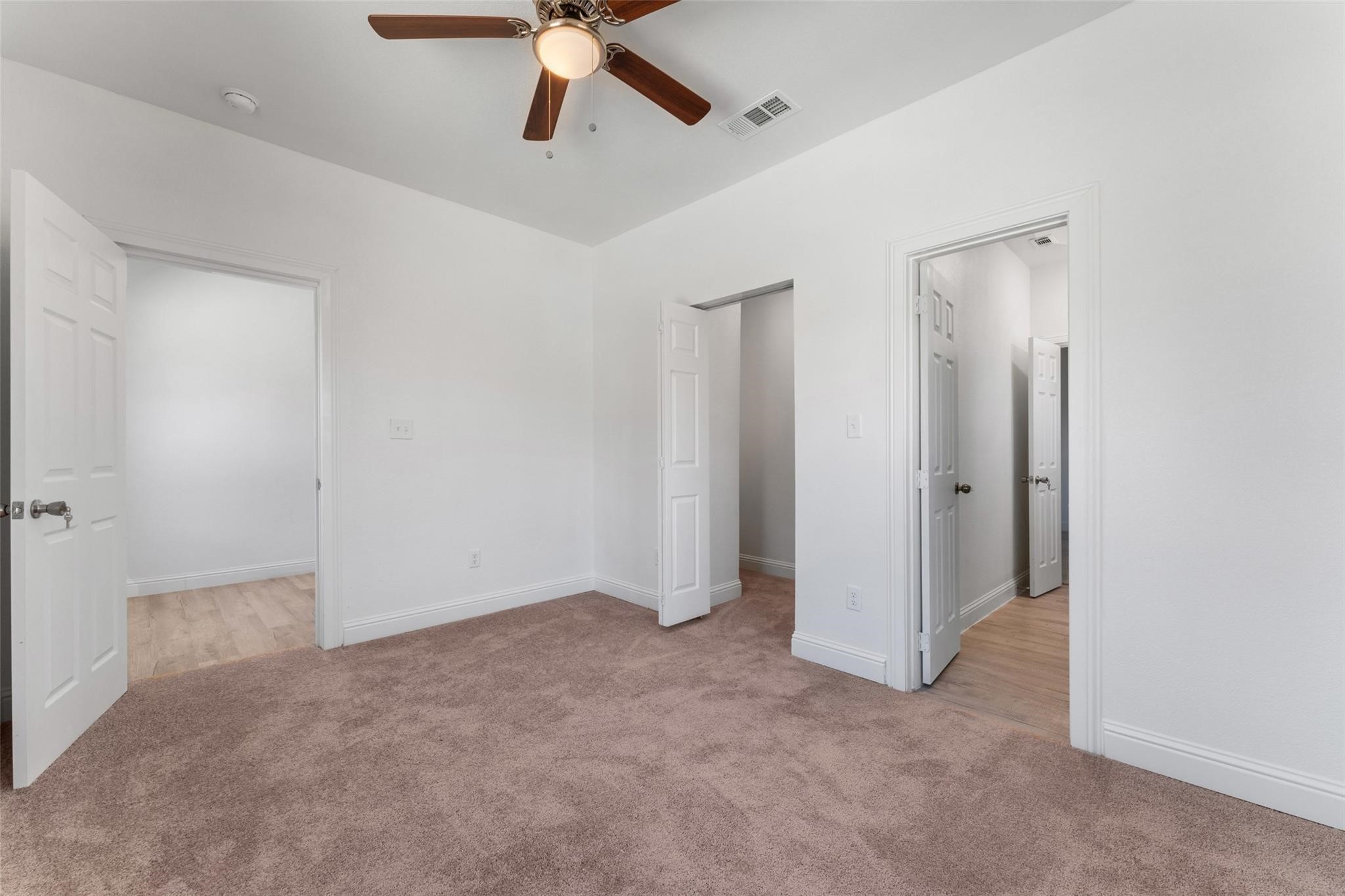 2211 E Ann Arbor Avenue Dallas TX 75216