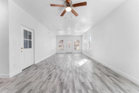2211 E Ann Arbor Avenue Dallas TX 75216