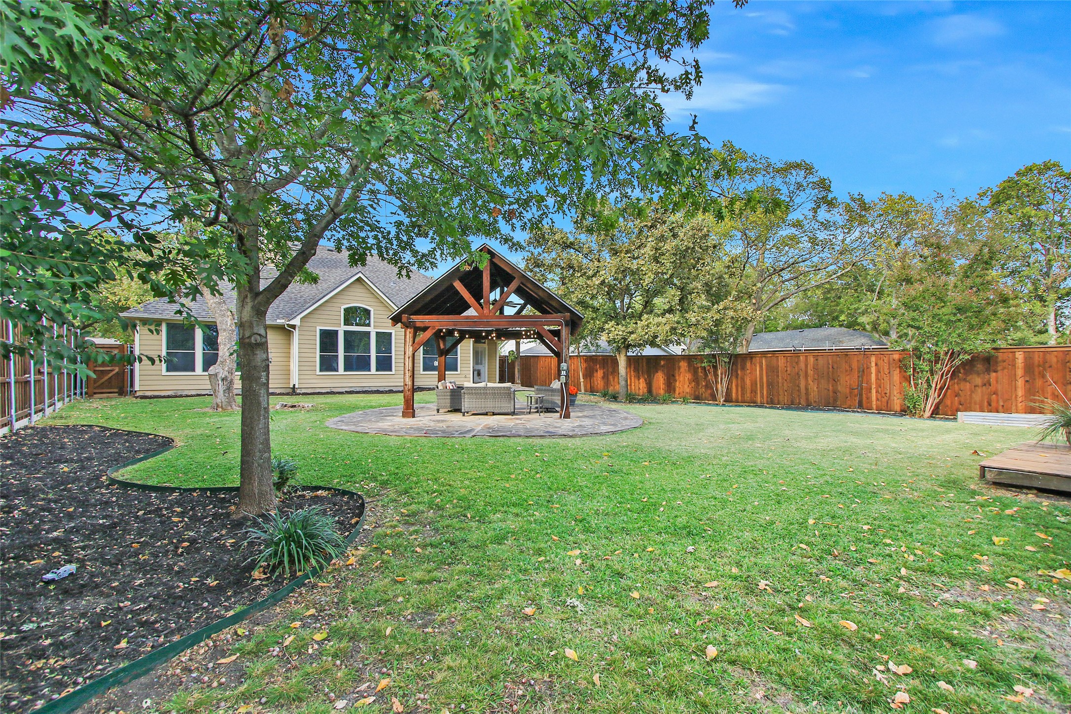 263 W Jefferson Street Van Alstyne TX 75495