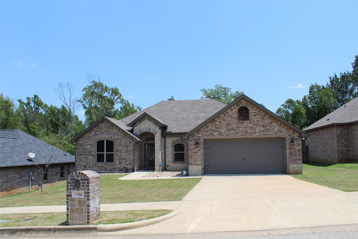 730 Duke Place Tyler TX 75704