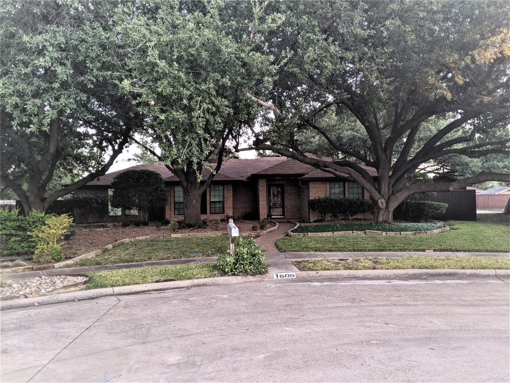 1605 Fair Oaks Drive Richardson TX 75081