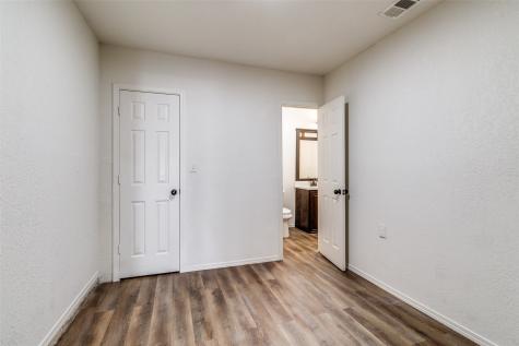 2533 Montclair Lane Mesquite TX 75150