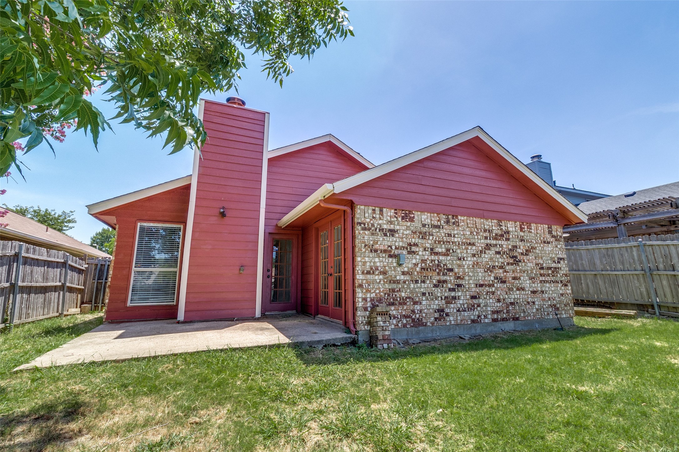 2533 Montclair Lane Mesquite TX 75150