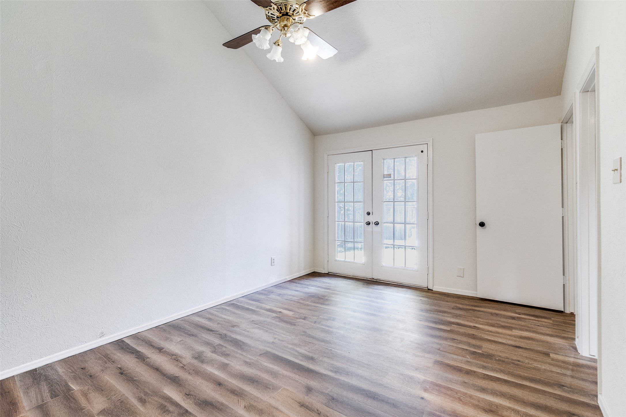 2533 Montclair Lane Mesquite TX 75150