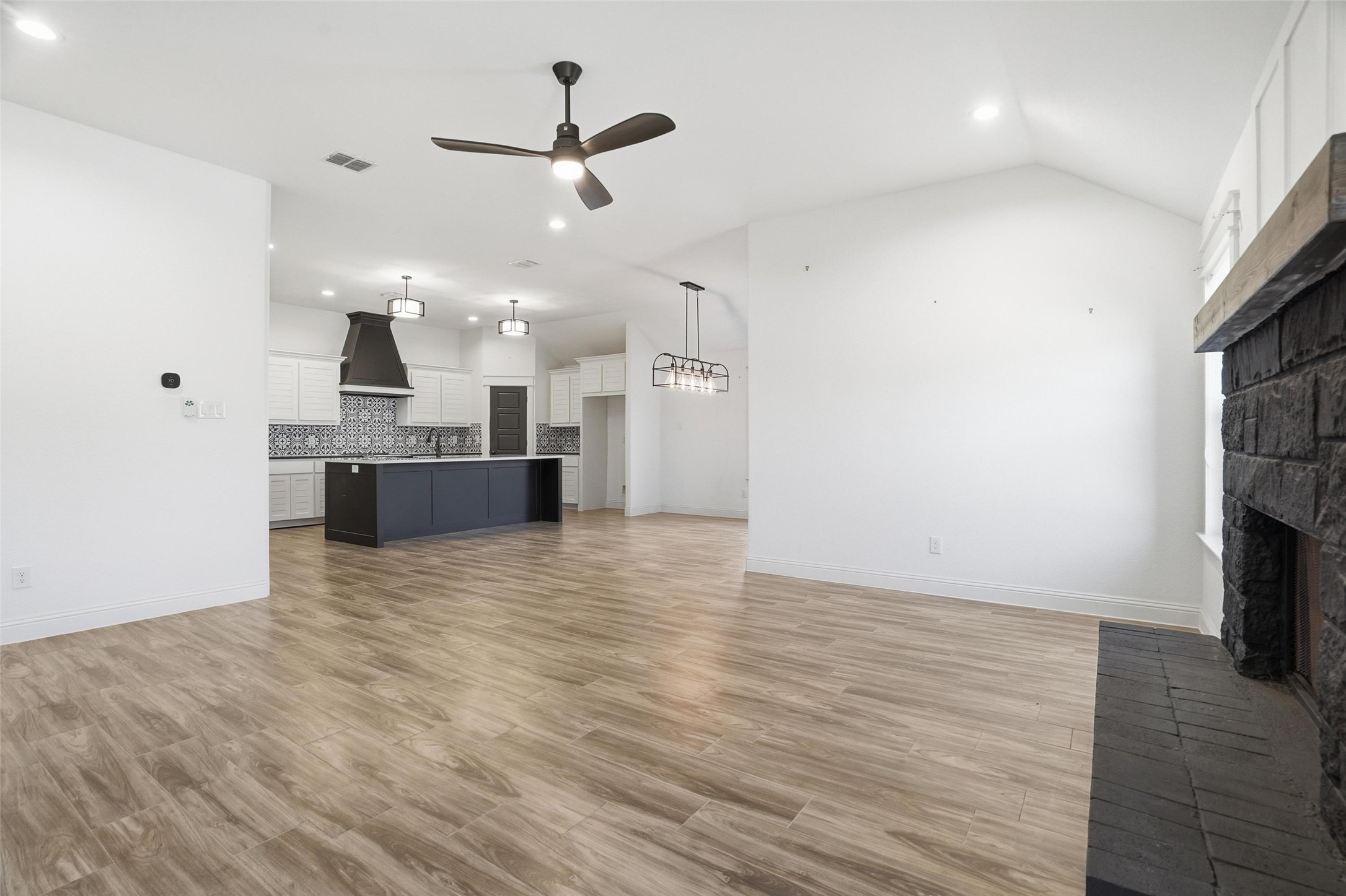 929 Tesslynn Avenue Godley TX 76044