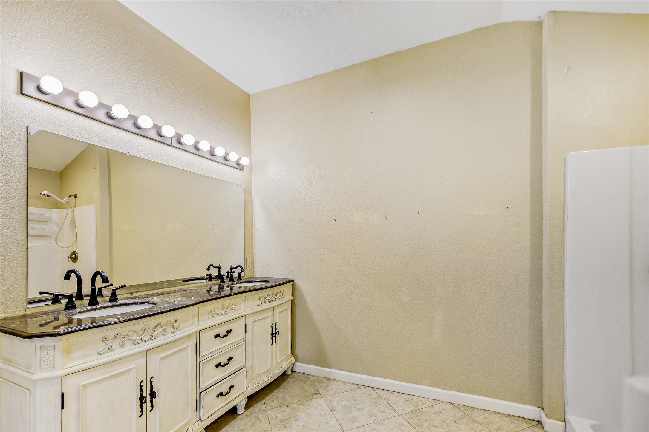 11350 County Road 377 Terrell TX 75161