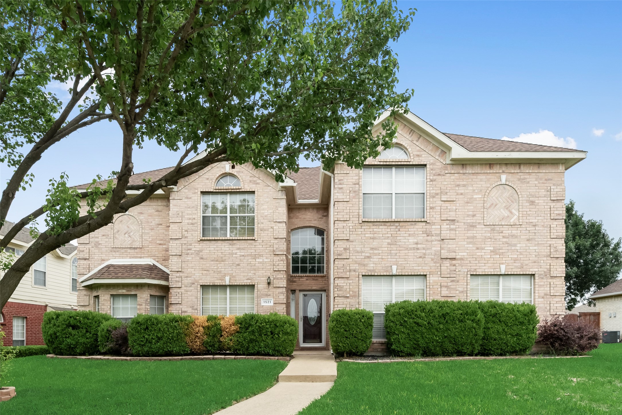 1521 Mountain Laurel Lane Desoto TX 75115