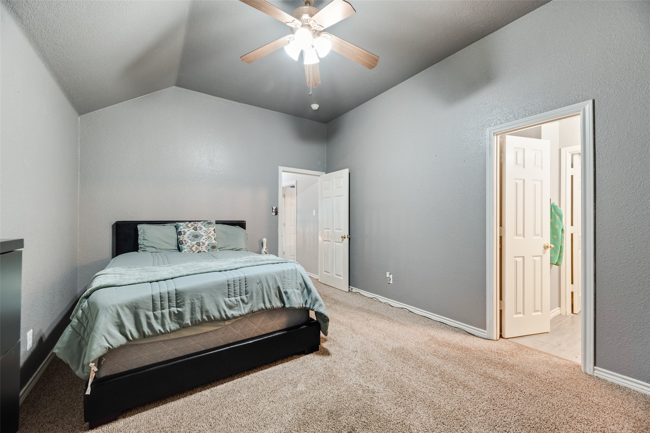 1521 Mountain Laurel Lane Desoto TX 75115