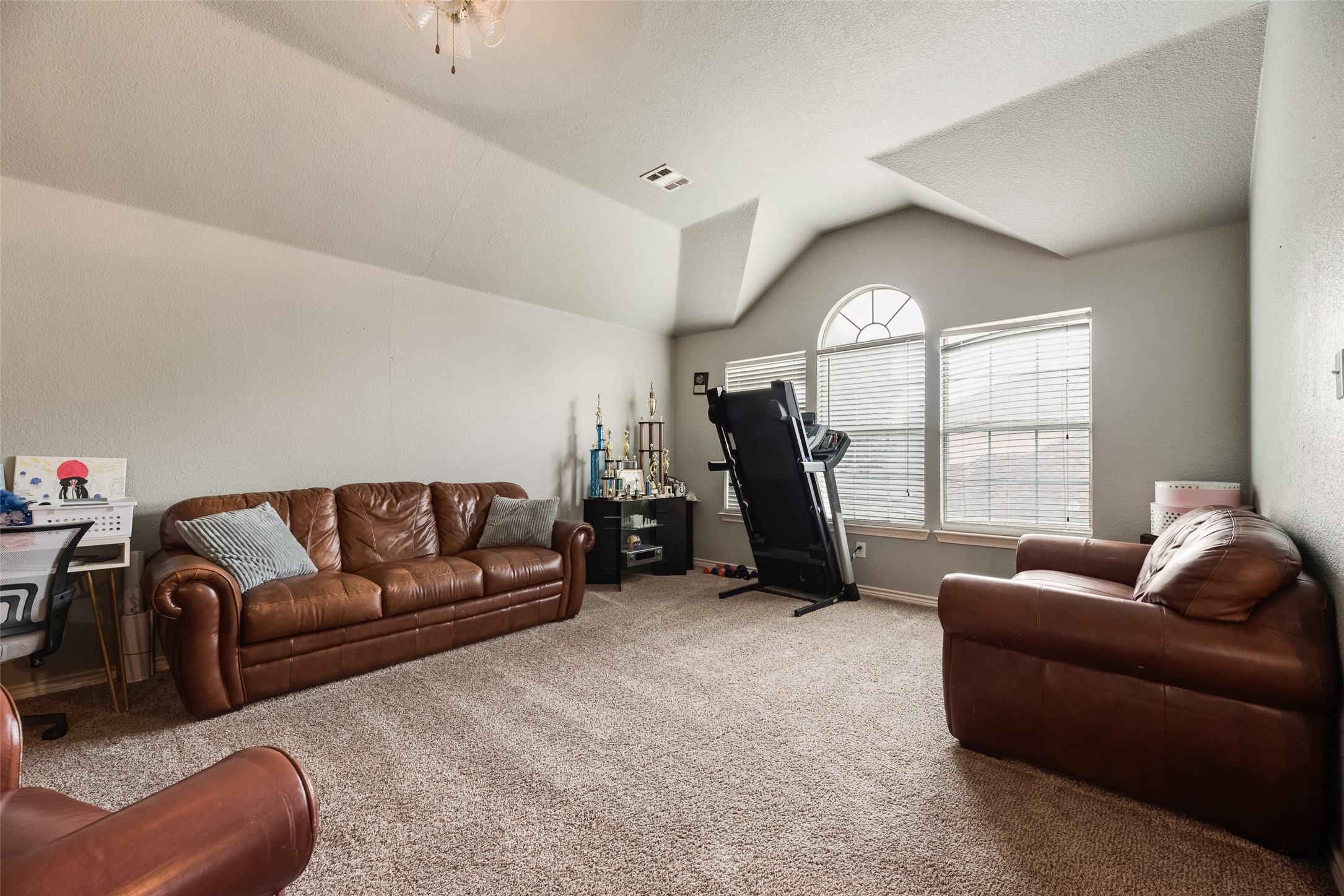 1521 Mountain Laurel Lane Desoto TX 75115